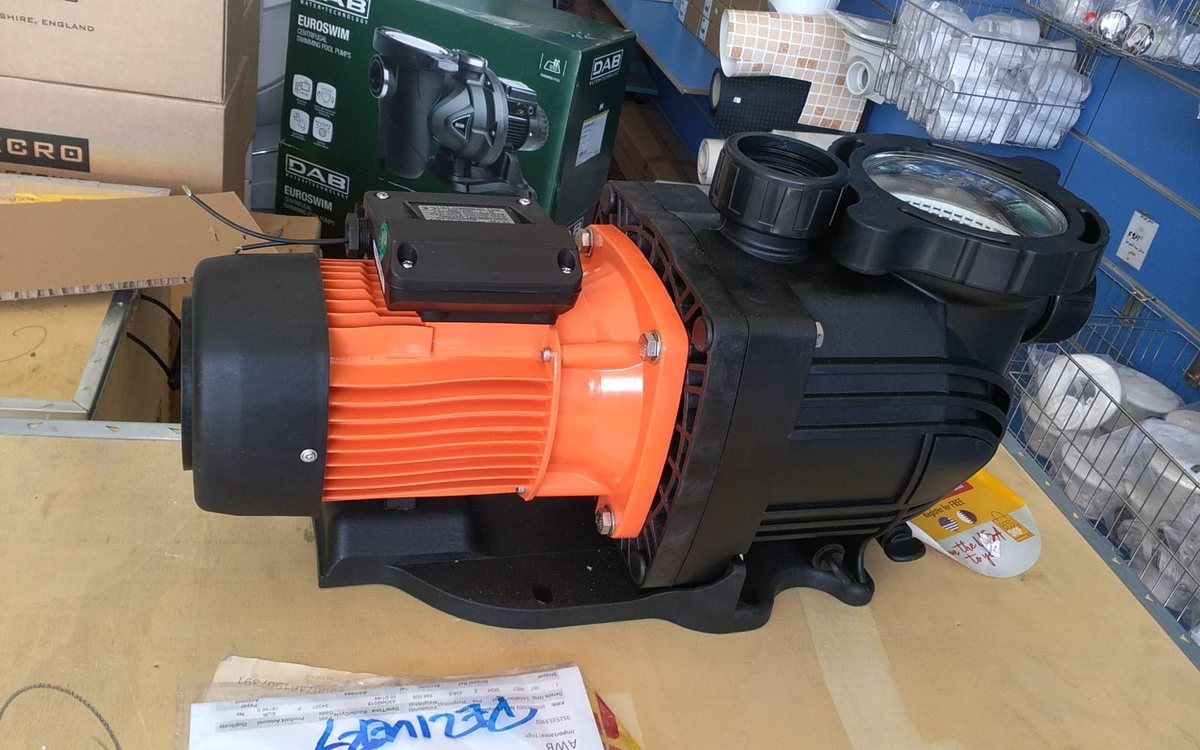 Pool pump supplied by Q Pool Doha